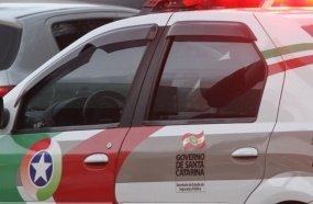 Indivíduo é preso após tentar assaltar mercearia com uma tesoura