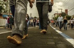 Livro traz fotografias e narrativas da Romaria de Nossa Senhora Aparecida