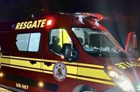 Menino de 3 anos esmaga os dedos ao prender a mão em cilindro elétrico 