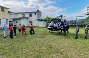 Aluno esfaqueia professor após ser reprovado em SC