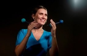 Jaqueline Silveira apresenta projeto 'Histórias para Avoá' em Joaçaba e região 