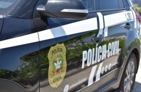Adolescentes investigados por matar cão Orelha chegam ao Brasil e têm celulares apreendidos
