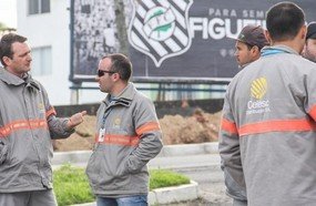 Funcionários da Celesc entram em greve por tempo indeterminado