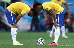 Seleção disputa sua centésima partida na Copa contra Camarões