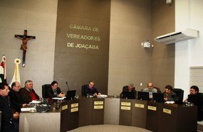 Câmara adere à campanha do agasalho para ajudar imigrantes